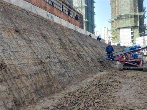 斗门建筑边坡支护